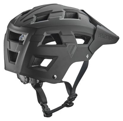 Seven M5 Helm Zwart
