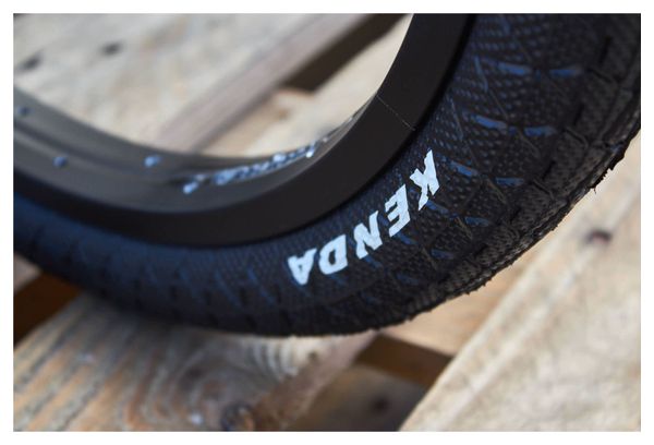 Pneu BMX noir 20" x 1 95"  KENDA