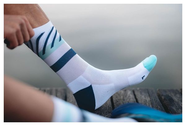 Incylence Disrupts Running Socks White Blue