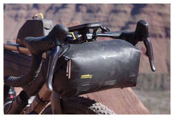 Mochila para manillar Apidura Expedition Handlebar Pack 9 L, negra