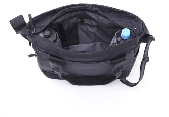 Borsa a tracolla Chrome Barrage Office 16L Nero