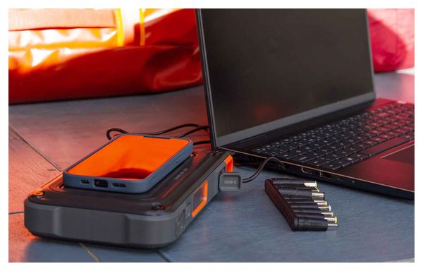 Station de charge portable NEBO Rambler PS100