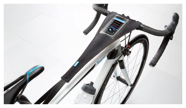Anti-perspiration fabric TACX with smartphone pocket