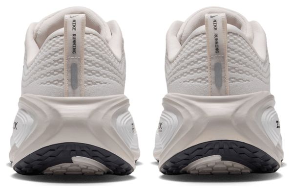 Zapatillas de running Nike Vomero Plus beige para mujer
