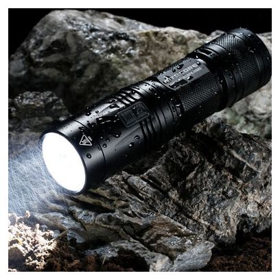 NiteCore lampe-torche rechargeable de R40 V2 Cree XP-L2 Q6 LED -1200 lumens