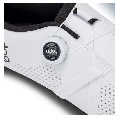 Udog Sempre witte herenschoenen voor op de weg