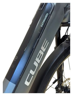 produit reconditionné . Cube Kathmandu Hybrid Pro 625 Shimano Deore 2024 . Vélo électrique . Cube . très bon état