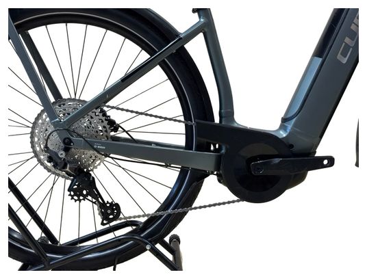 produit reconditionné . Cube Kathmandu Hybrid Pro 625 Shimano Deore 2024 . Vélo électrique . Cube . très bon état