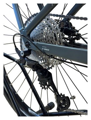 produit reconditionné . Cube Kathmandu Hybrid Pro 625 Shimano Deore 2024 . Vélo électrique . Cube . très bon état