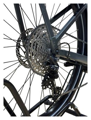 produit reconditionné . Cube Kathmandu Hybrid Pro 625 Shimano Deore 2024 . Vélo électrique . Cube . très bon état