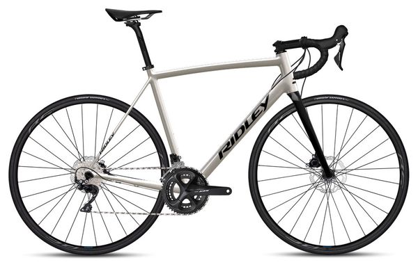 Ridley Fenix SLA Disc Rennrad Shimano 105 11S 700 mm Kette Silber 2023