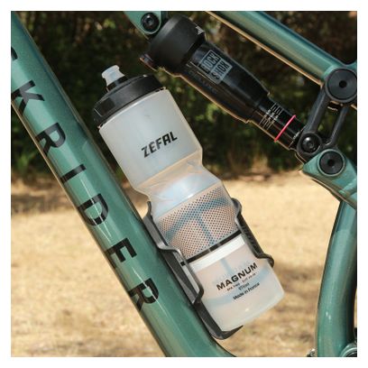 Zéfal Magnum 975 ml Flasche durchscheinend