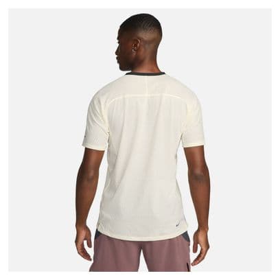 Nike Dri-Fit Trail Solar Chase White short-sleeved jersey