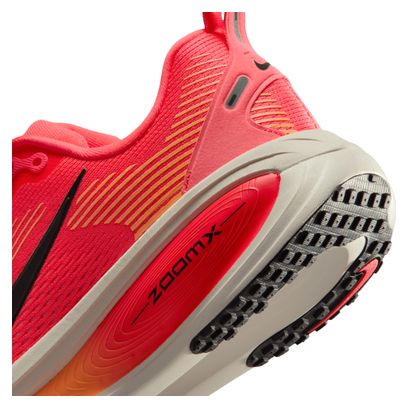 Nike Vomero 18 Women's Running Shoes in Pink/Coral