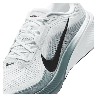 Nike Pegasus 42 Running Shoes for Men in White/Green