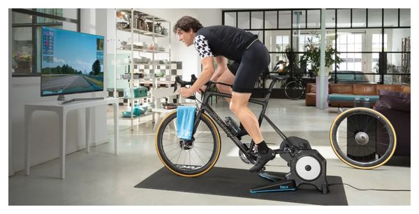 Tacx Flux 2 Smart Indoor Trainer