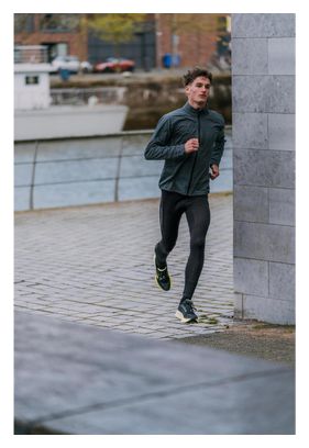 Kiprun Run 900 Warm Hooded Jacket Regul Green