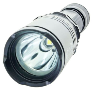 Nitecore EF1 Lampe de poche à LED CREE XM L2 U3 830 lumens - lampe protégée