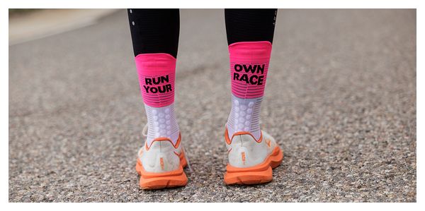 Compressport Pro Racing V4.0 Run High Your Race Socks, Pink/White