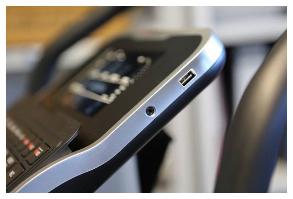 Ergomètre Varon XTR BT avec support de console et port de chargement USB