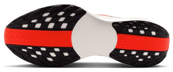 Nike Pegasus Plus hardloopschoenen wit/rood voor heren