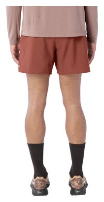 Pantalones cortos Salomon SHKout Core 5in marrones para hombre