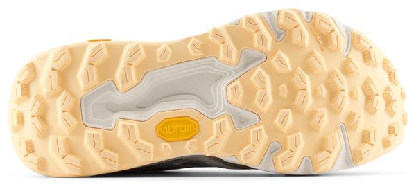 Zapatillas Trail New Balance Fresh Foam X Hierro v9 Beige/Naranja Mujer
