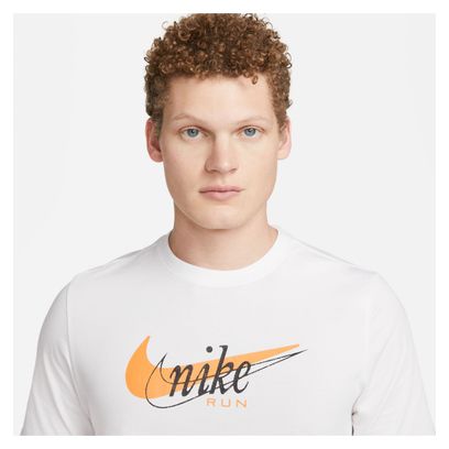 Camiseta de manga corta Nike Dri-Fit Heritage Blanca