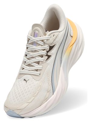 Chaussures Running Puma Velocity Nitro 4 Run Club Beige/Multicolore Femme