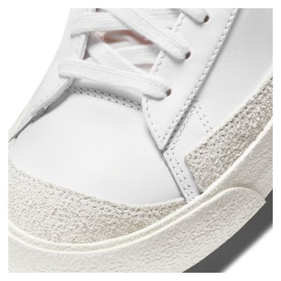 Chaussures Nike SB Blazer Mid '77 Blanc Noir
