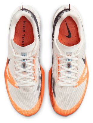 Scarpe da trail Nike Kiger 10 Bianco/Arancione Uomo
