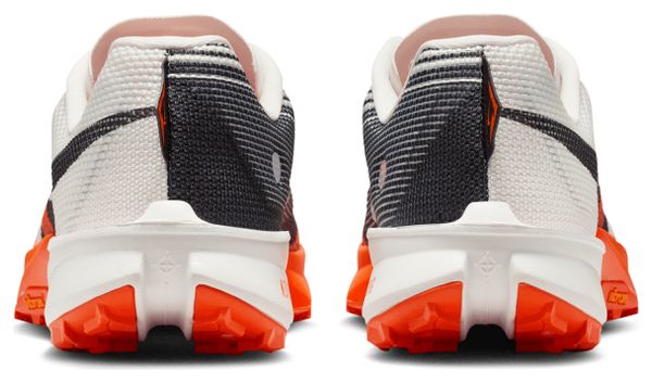 Scarpe da trail Nike Kiger 10 Bianco/Arancione Uomo