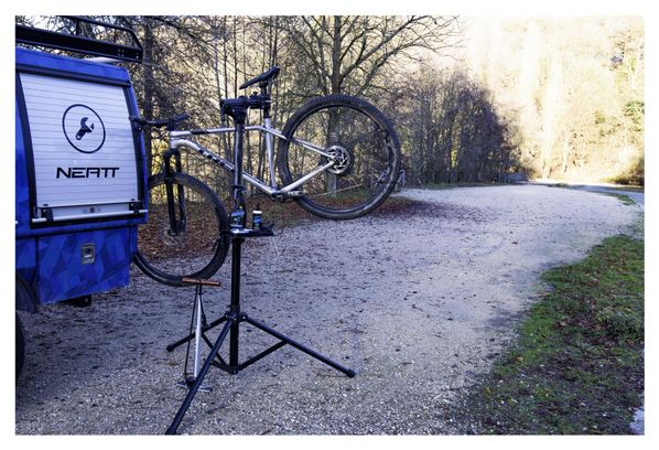 Neatt Oxygen Workstand