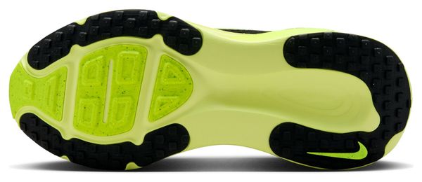 Nike Vomero 18 Women's Running Shoes in Black/Yellow