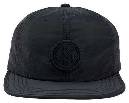 Gorra Nixon Strapback Flight negro