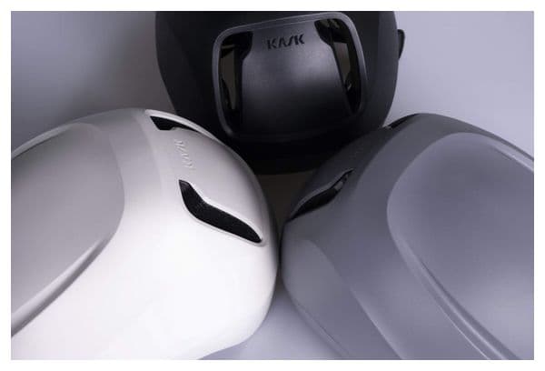 Helm für die Stadt Kask Moebius 2021 Onyx