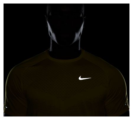 Maglia a maniche corte Nike Dri-Fit ADV Stride Yellow Uomo