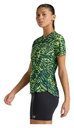 Camiseta de manga corta New Balance London Edition RC Essential Printed amarilla/verde para mujer