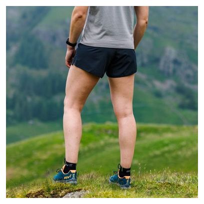 Pantaloncini da donna Inov-8 Train Lite 5in Black