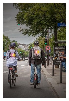 Dispositif de sécurité lumineux CLIC-LIGHT pour vélos et trottinettes