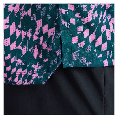 Camiseta de manga corta New Balance London Edition RC Essential Printed Rosa para hombre