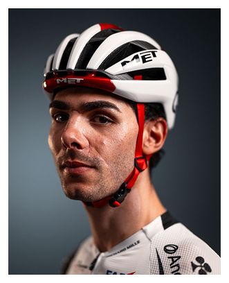 MET Trenta 3K Carbon UAE Team Emirates XRG Road Helmet