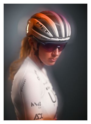 Casco da strada MET Trenta 3K Carbon UAE Team ADQ