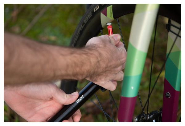 Mini Pompe Zefal Gravel 5.5 bar / 80 psi Aluminium Noir