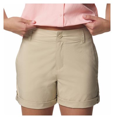 Columbia Women's Silver Ridge Utility Beige Shorts