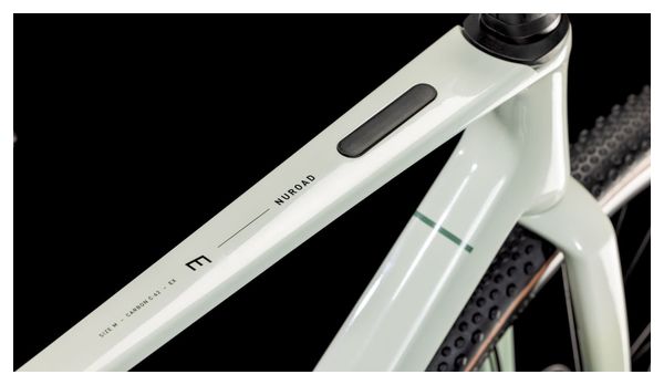 Vélo de Gravel Cube Nuroad C:62 EX Sram Rival eTap AXS/GX Eagle AXS 12V 700 mm Vert Beige Desert Stone 2025