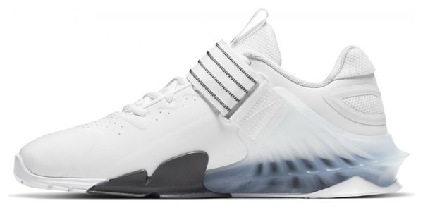 Paar Schuhe Nike Savaleos White Unisex