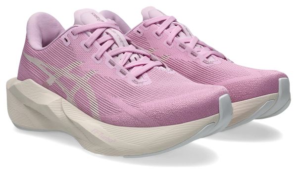 Zapatillas de running Asics Novablast 6 rosa para mujer. EMBARGO 01/07/2026