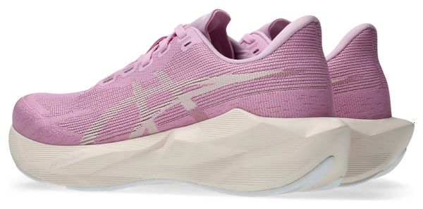 Zapatillas de running Asics Novablast 6 rosa para mujer. EMBARGO 01/07/2026
