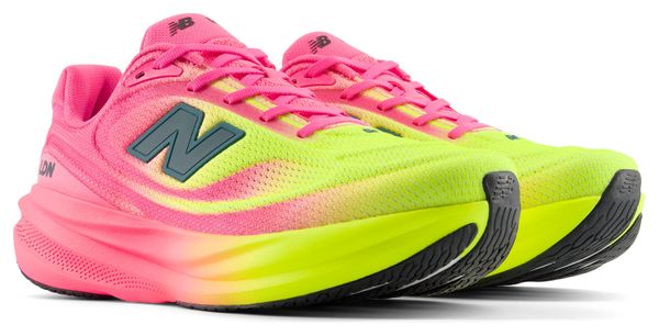 New Balance 1080 v15 TCS London Marathon hardloopschoenen voor heren, geel/roze